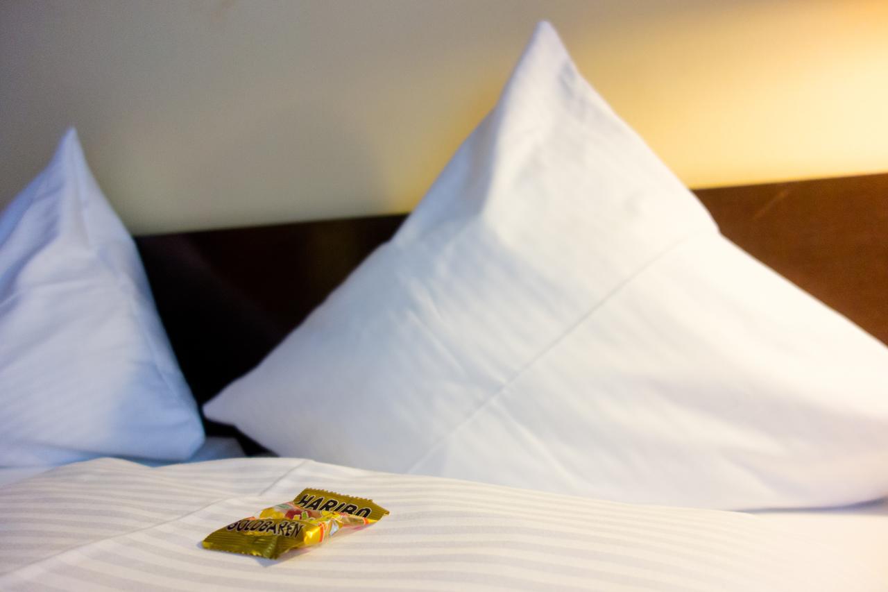 Kontaktlos Hotel Am Kappelberg Kontaktlos Fellbach Eksteriør bilde
