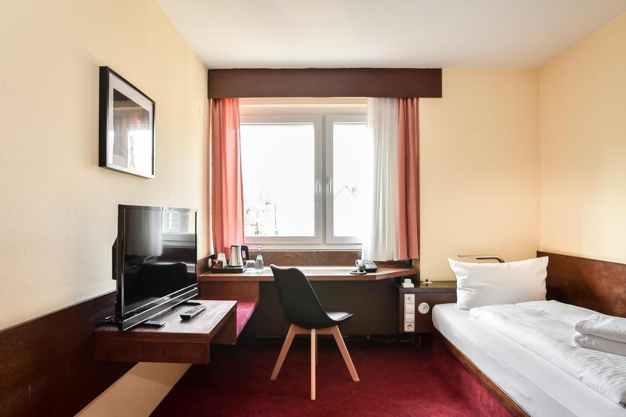 Kontaktlos Hotel Am Kappelberg Kontaktlos Fellbach Eksteriør bilde