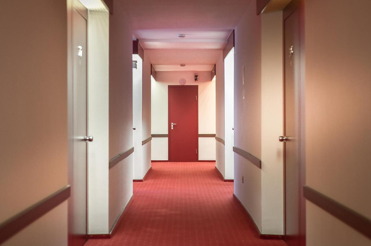 Kontaktlos Hotel Am Kappelberg Kontaktlos Fellbach Eksteriør bilde